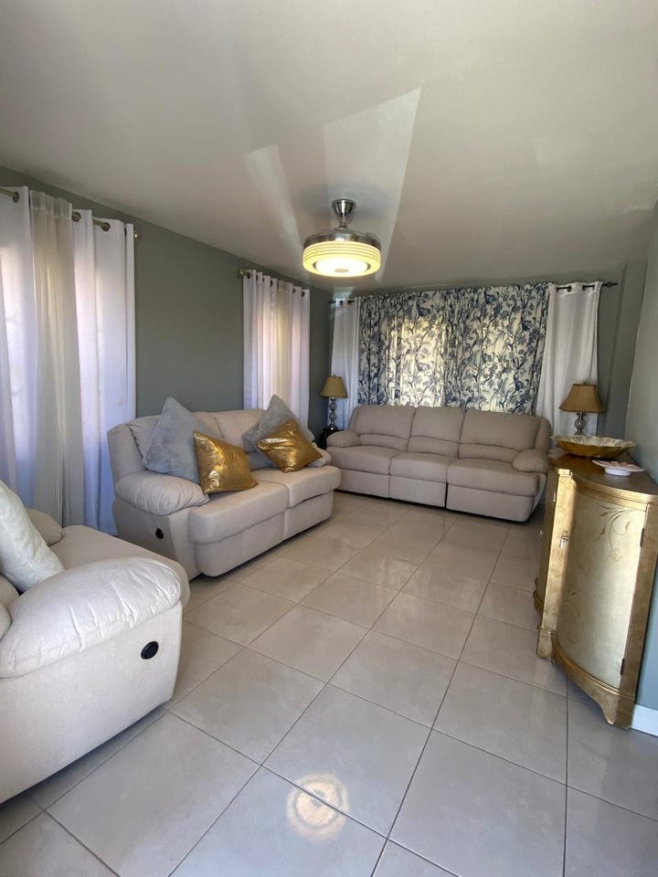 BAY FRONT VILLAS & APTS