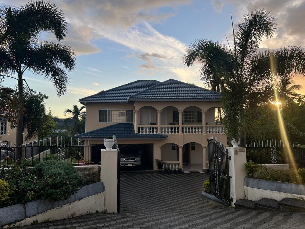115 VICTOR AVENUE, INGLEWOOD, May Pen, Clarendon