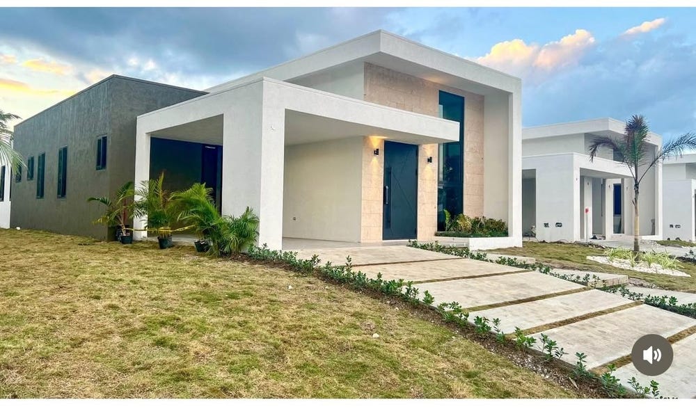 174 PALACIO RIVERA, Breadnut Hill, St. Ann
