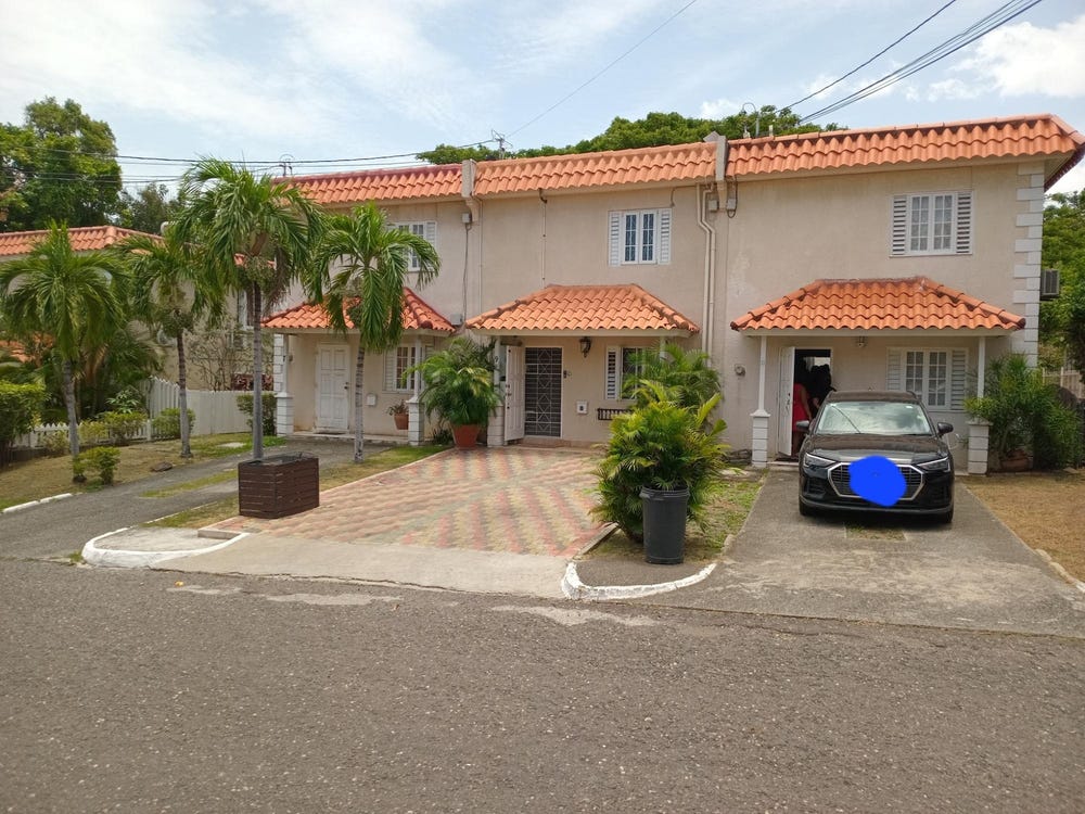 11 SIMMS AVENUE COLLEGE GREE, Kingston 6, St. Andrew