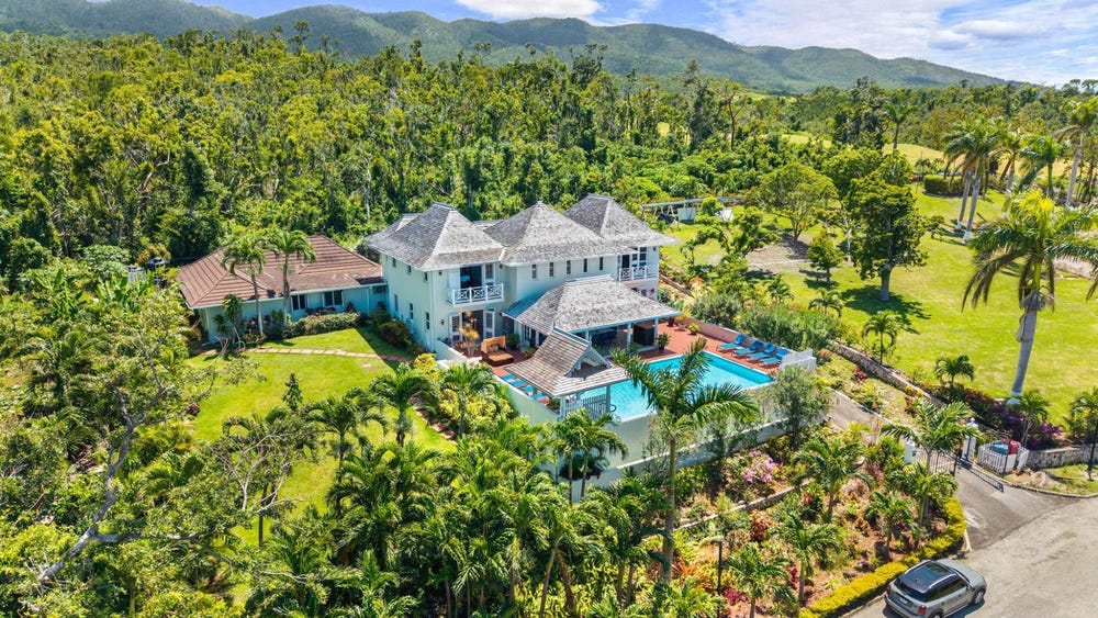 Villa-17 CARIBBEAN HEIGHTS, Rose Hall, St. James