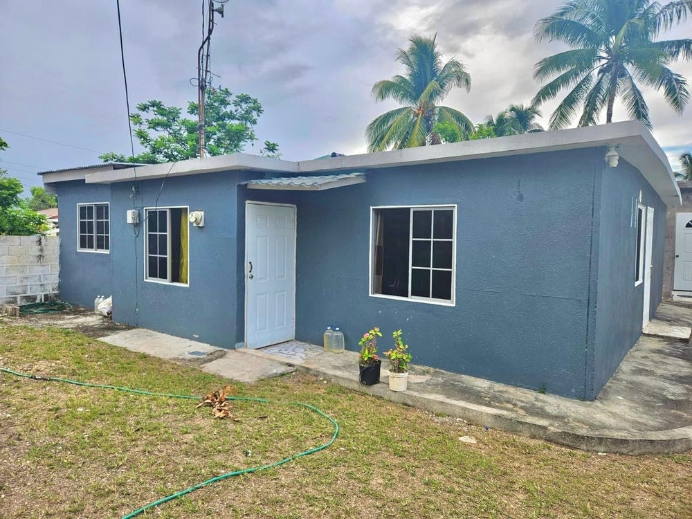 799 SALT AVENUE, MINERAL HEIG, Mineral Heights, Clarendon