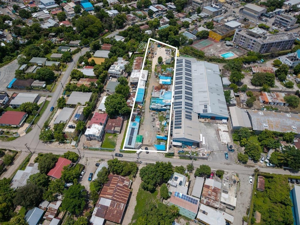 10 MAVERLEY AVENUE, Kingston 20, St. Andrew