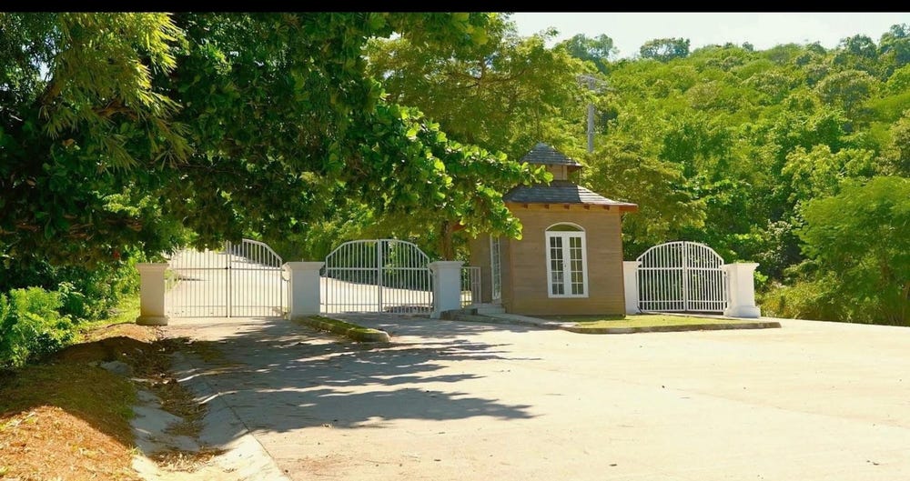 364 TAMARIND RIDGE, Duncans, Trelawny