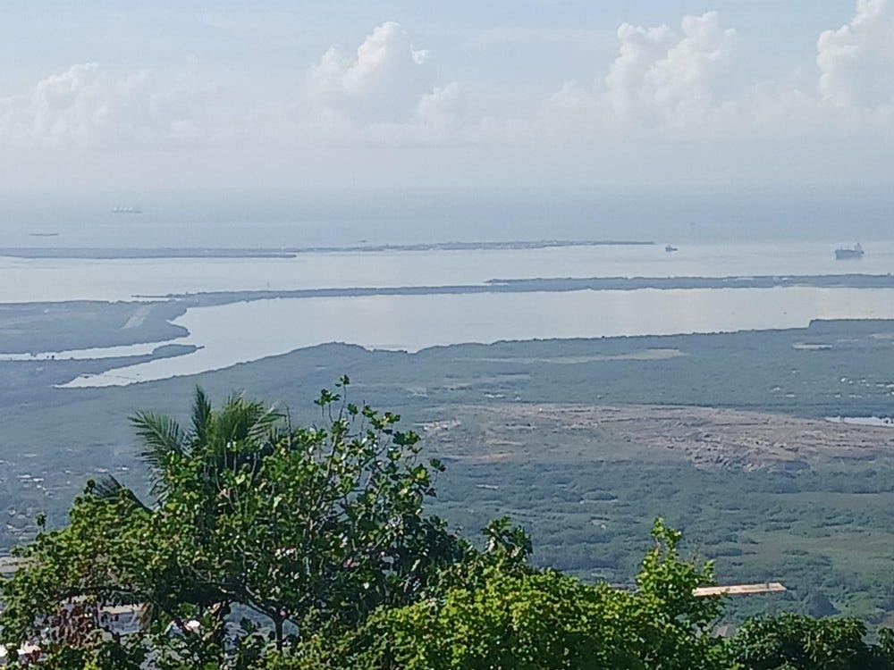 HAPPY GROV, RIDGEWAY AVEN