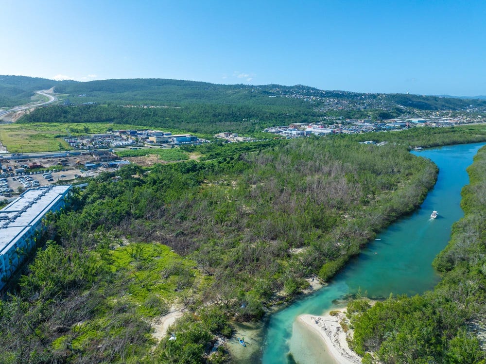 MAHOE BAY, Little River, St. James