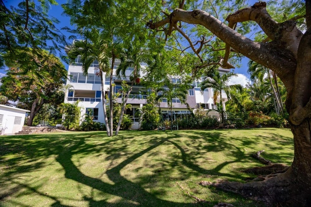 1 SKYLINE CLOSE unit: 1, Kingston 6, St. Andrew