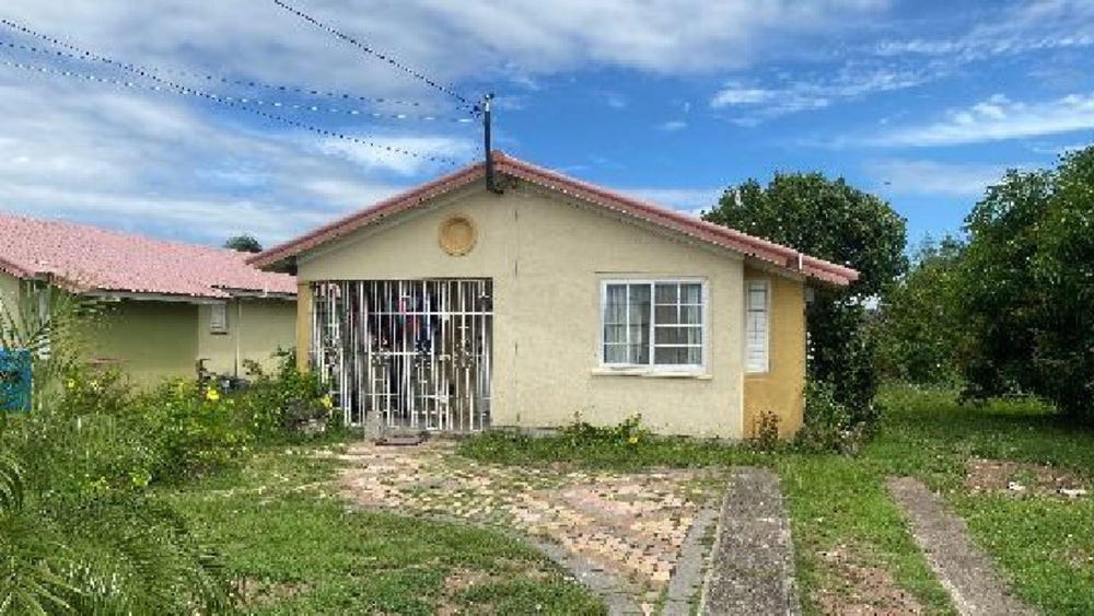 TRUDEAU CLOSE, PRESIDENTI unit: 75, PRESIDENTIAL ESTATE, St. Catherine