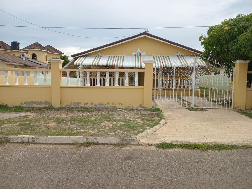 601 OSPREY AVENUE, FLORENCE HALL VILLAGE, Trelawny