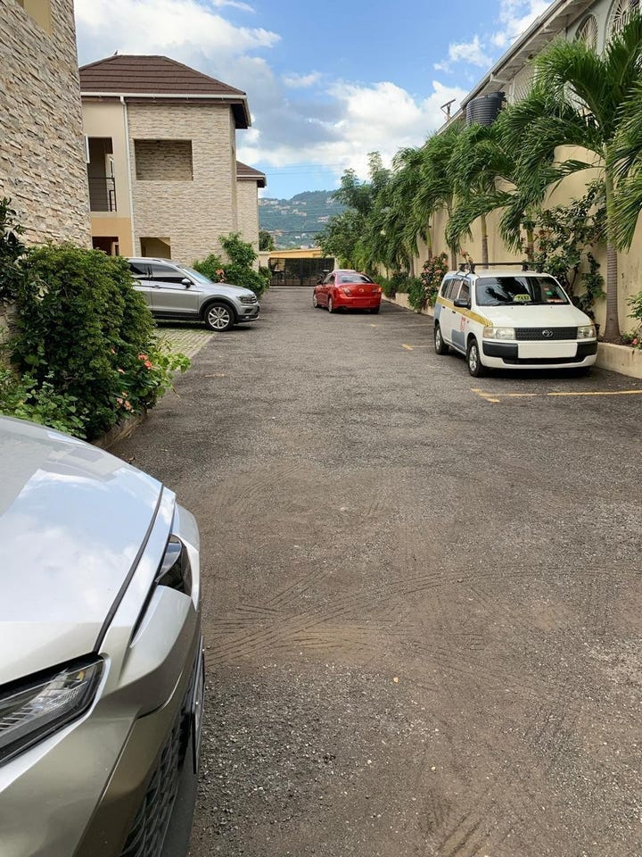 7 ROEHAMPTON DRIVE unit: Apt 12, Kingston 19, St. Andrew