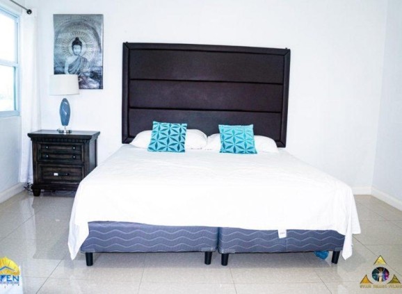 B502 10 Surbiton Place Kingston Jamaica, Kingston, Kingston Parish Kingston 1