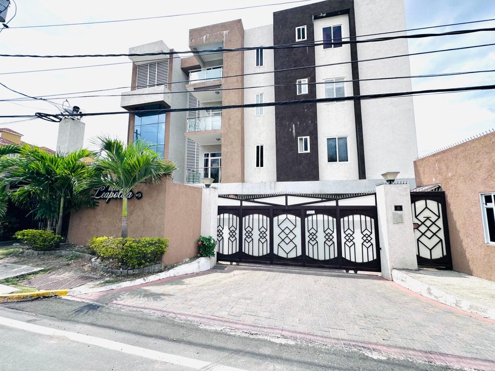 9 LIGUANEA AVE, Kingston 6, St. Andrew