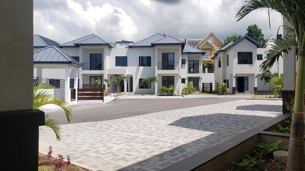 9 RUSSELL HEIGHTS unit: 3, Kingston 8, St. Andrew