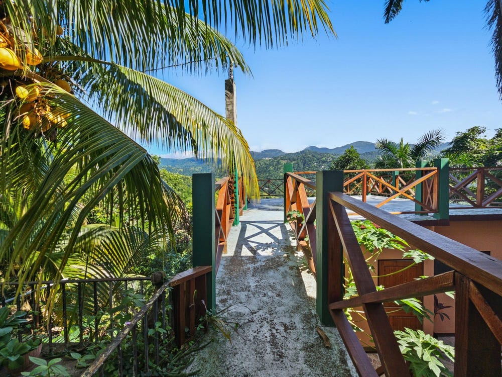 6 SKYLINE DRIVE, Kingston 6, St. Andrew