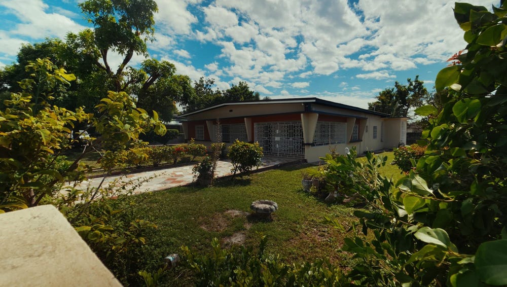 23 WOODLAWN AVENUE, QUEENSBU, Kingston 19, St. Andrew