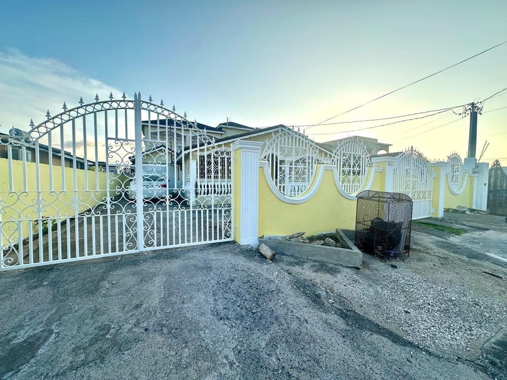 562 LARK CRESCENT FLORENCE HA, Falmouth, Trelawny