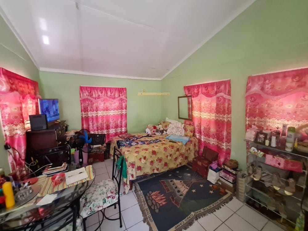 PALM CRESCENT, KENNEDY GR