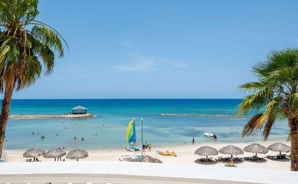 JEWEL GRANDE, ROSE HALL