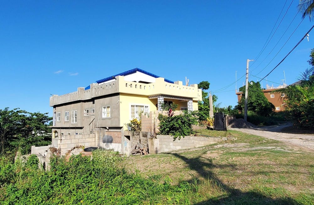 3 TOWER HILL, TOWER ISLE, Tower Isle, St. Mary