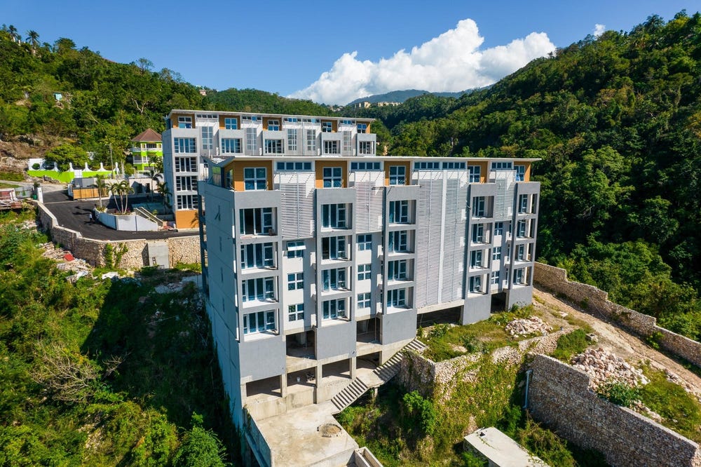 48 HIGHLAND CLOSE unit: Block B, Kingston 19, St. Andrew
