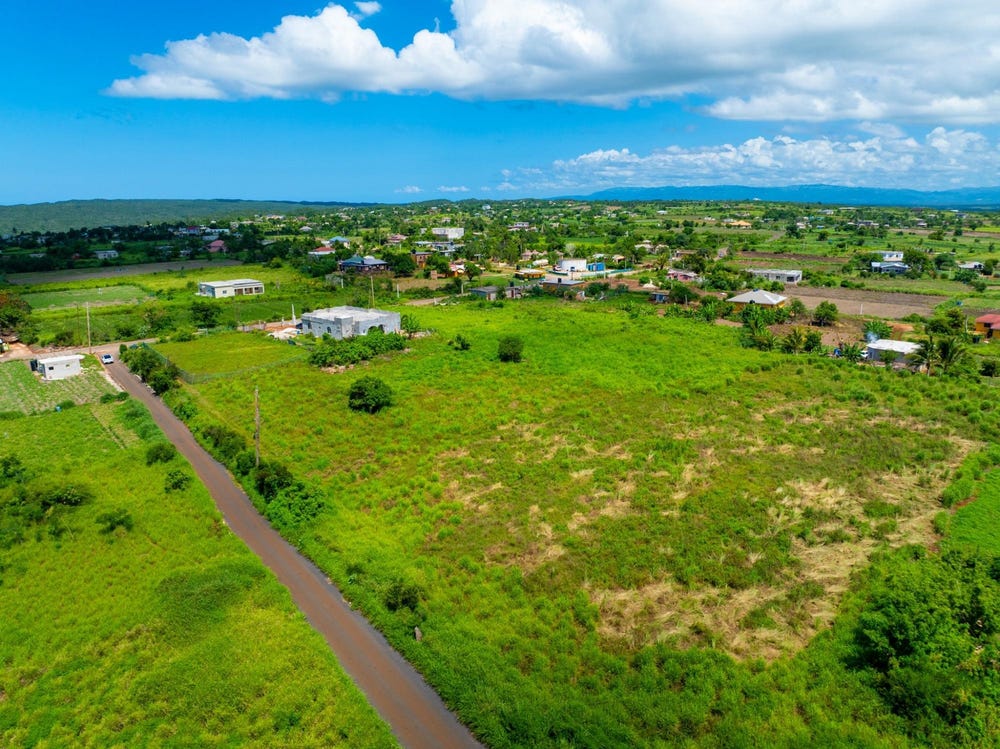 PEDRO PLAIN, Treasure Beach, St. Elizabeth