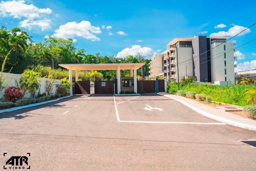 AVISTA, BLOOMFIELD, MANDE unit: 203, Mandeville, Manchester