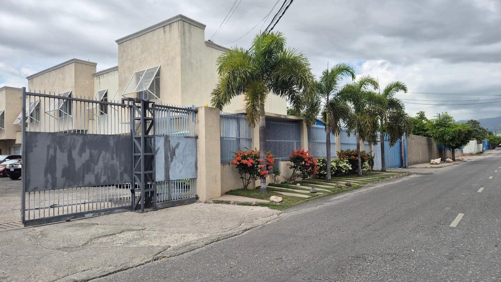 1 BALLATER AVE unit: 2, Kingston 10, St. Andrew