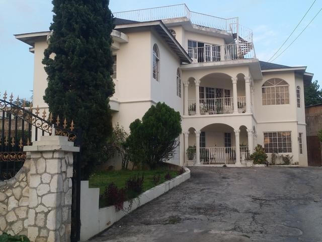 541 ARCADIA AVE, Westgate Hills, St. James