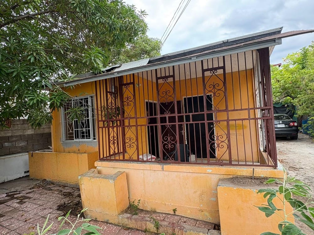 3 REEF AVENUE, Kingston 17, St. Andrew