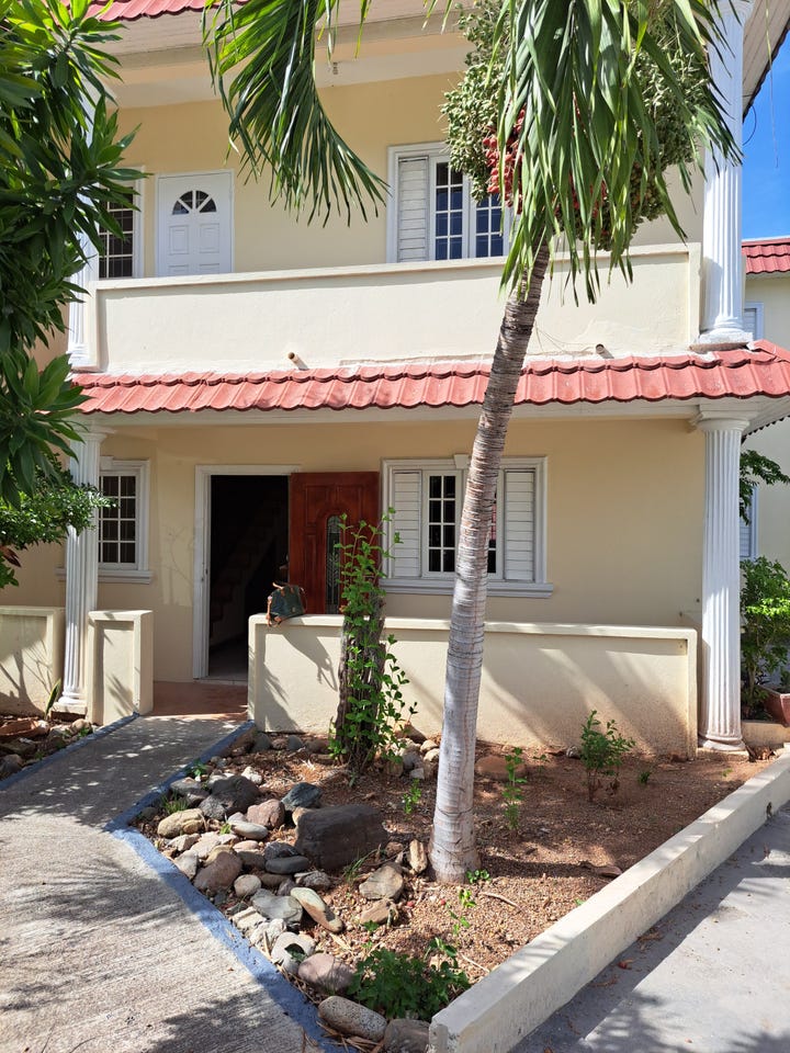 23 Elm CloseKingston 6, Mona, Saint Andrew, Mona, Saint Andrew