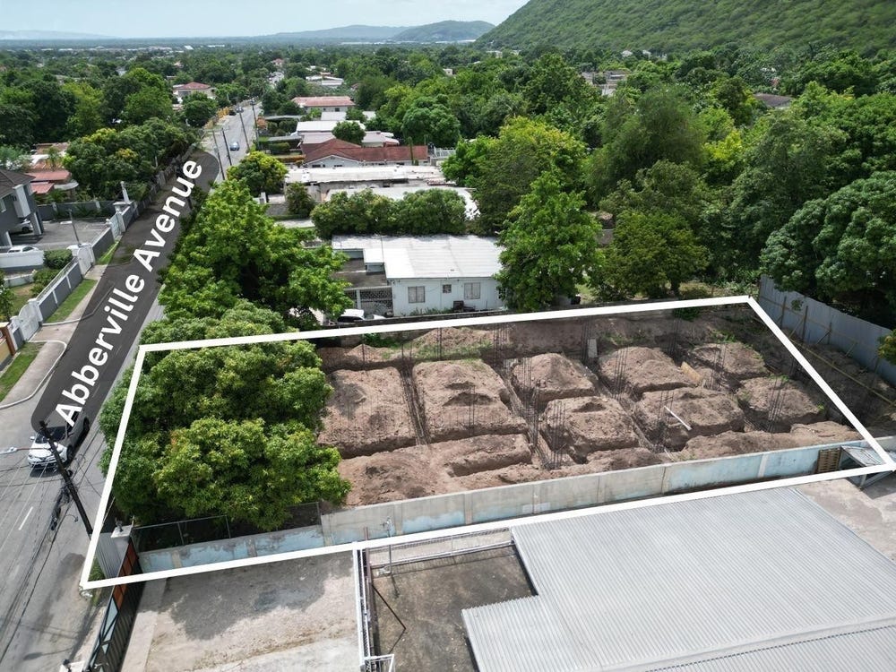 18 ABERVILLE AVENUE, Kingston 20, St. Andrew