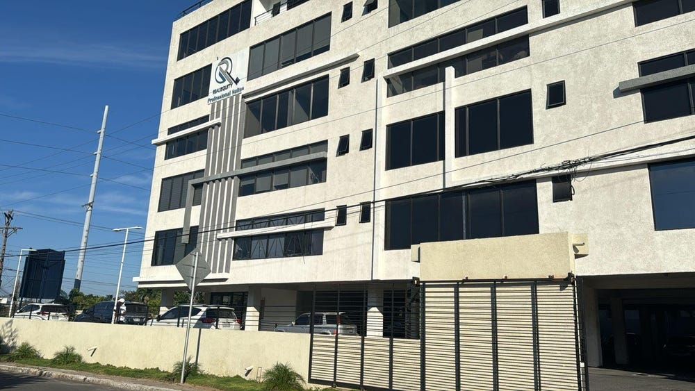 MOUNTAIN VIEW AVENUE