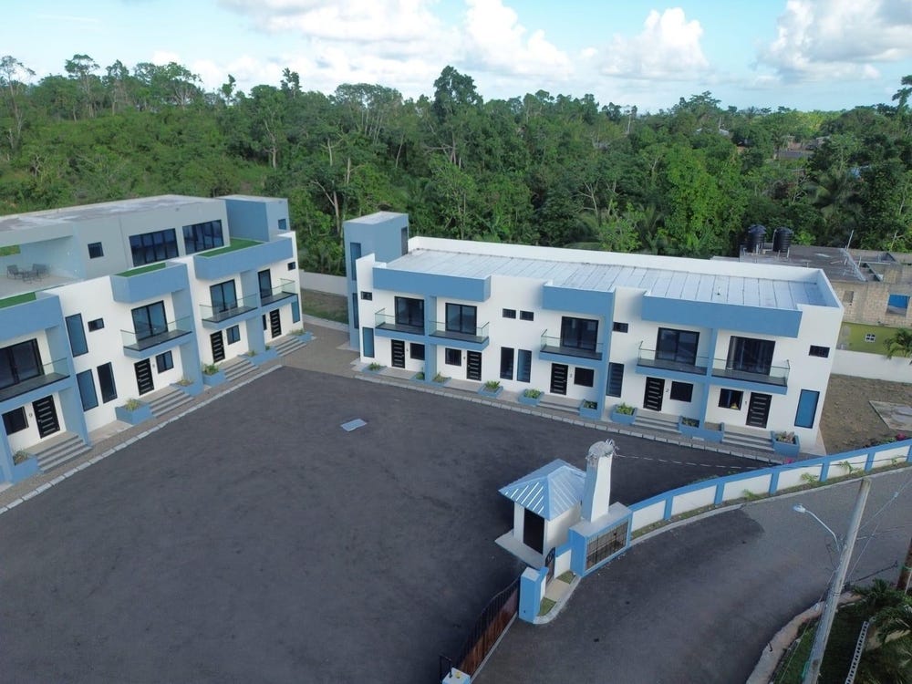 SERENITY HILL, THREE HILL unit: 4, Tower Isle, St. Mary
