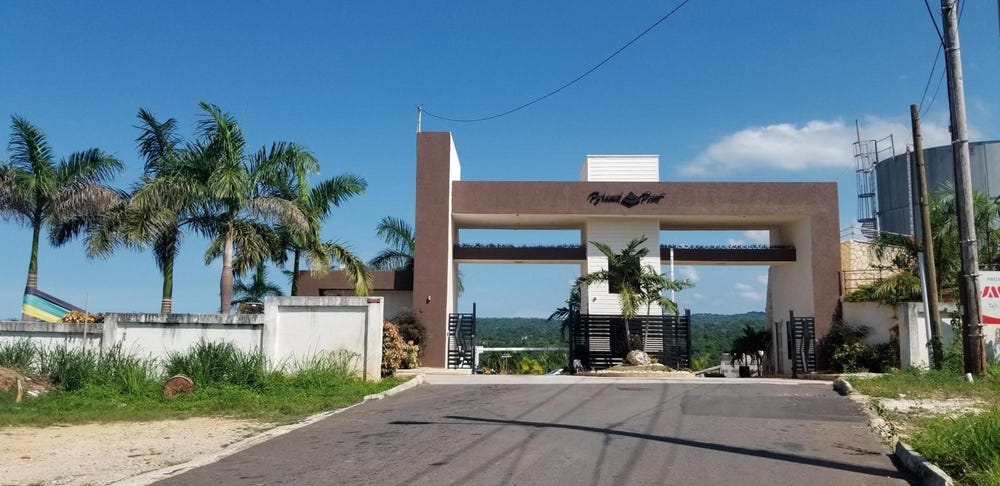 72 PYRAMID POINT, Ocho Rios, St. Ann